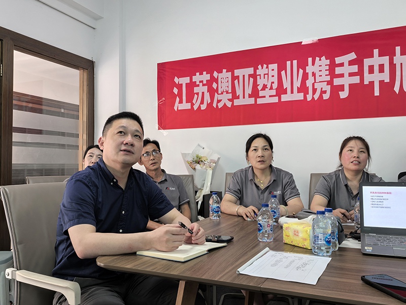 公司總經(jīng)理王健全程參與本次培訓